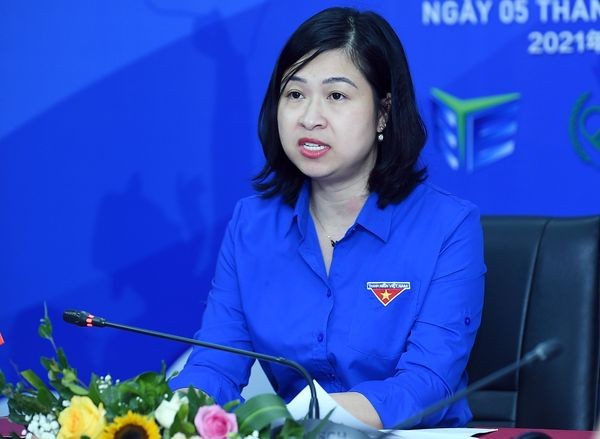 Thanh niên Trung Quốc trao gửi 16.845 túi an sinh tới  Việt Nam