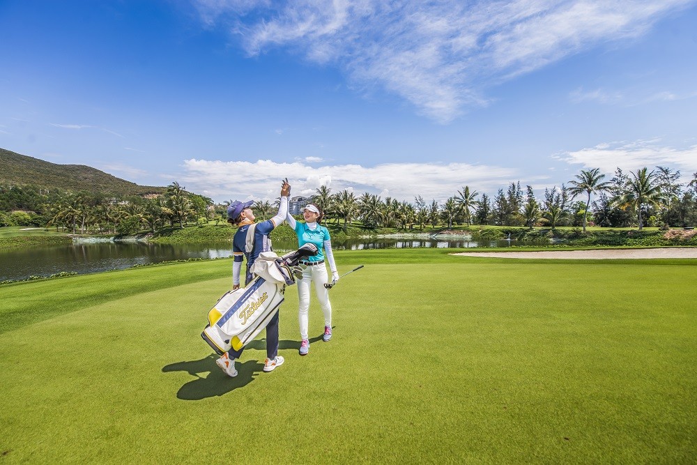 Vietnam Airlines và Vinpearl tiên phong khởi động mô hình du lịch  khép kín với giải golf “Green Journey to Phú Quốc”