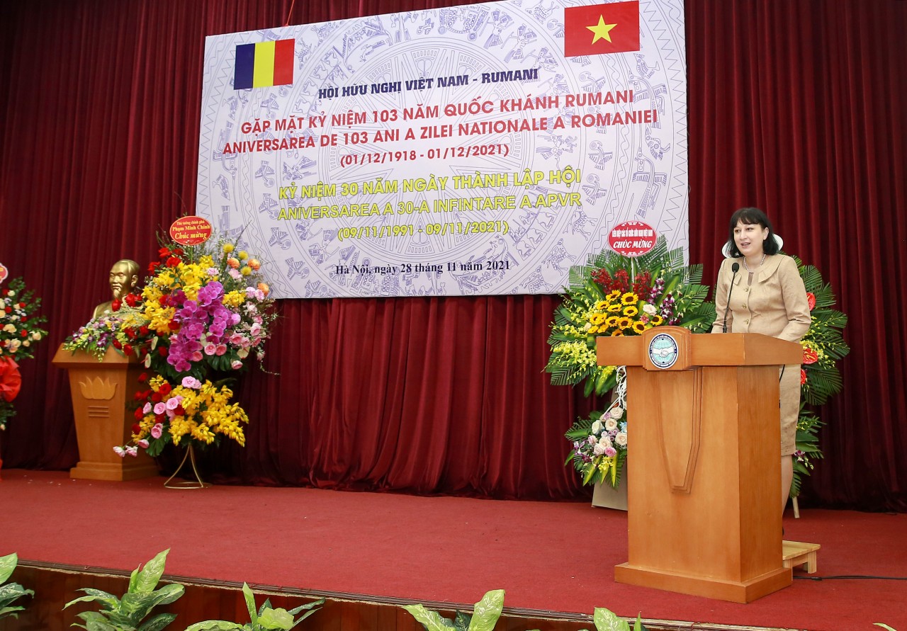 Ông Hồ Quang Lợi được bầu làm Chủ tịch Hội Hữu nghị Việt Nam-Rumani nhiệm kỳ 2021-2026 Ông Hồ Quang Lợi được bầu làm Chủ tịch Hội Hữu nghị Việt Nam-Rumani nhiệm kỳ 2021-2026