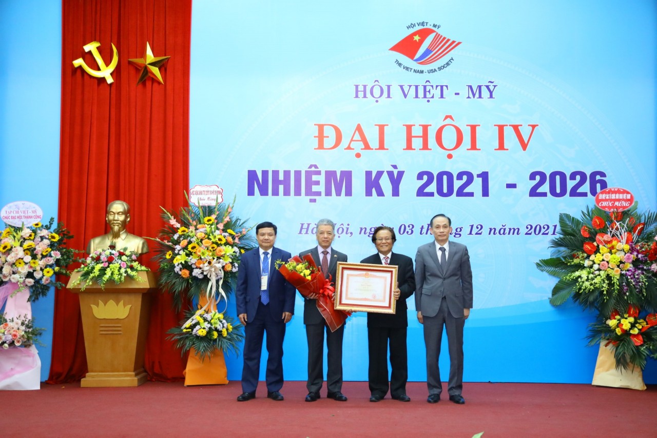 Phát triển sâu rộng quan hệ đối tác toàn diện Việt - Mỹ trong “thời kỳ chiến lược phát triển mới” của đất nước Phát triển sâu rộng quan hệ đối tác toàn diện Việt - Mỹ trong “thời kỳ chiến lược phát triển mới” của đất nước