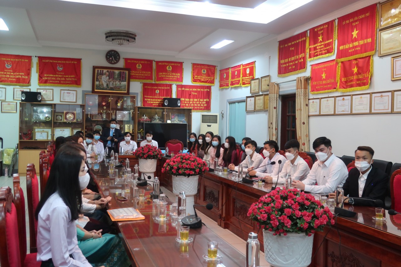 Đại sứ quán Lào đánh giá cao Trường Cao đẳng Thái Nguyên trong đào tạo học sinh, sinh viên nước bạn Đại sứ quán Lào đánh giá cao Trường Cao đẳng Thái Nguyên trong đào tạo học sinh, sinh viên nước bạn