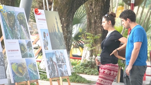 Triển lãm ảnh nghệ thuật “Biển, đảo quê hương” tại Cố đô Huế trien lam anh nghe thuat bien dao que huong tai co do hue
