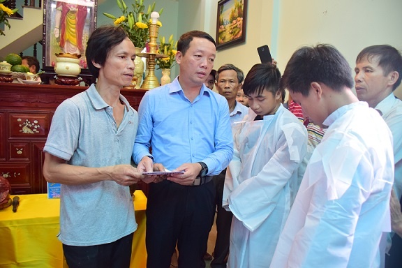 Tin mới vụ cháy nhà làm 3 người tử vong ở Huế lanh dao tinh tham gia dinh co 3 nguoi tu vong do chay nha tai hue