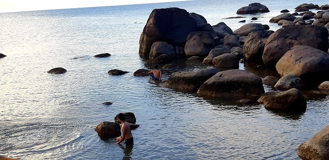 Mê mẩn ngắm biển vẻ hoang sơ Lộc Bình ở Cố đô Huế me man ngam bien ve hoang so loc binh o co do hue