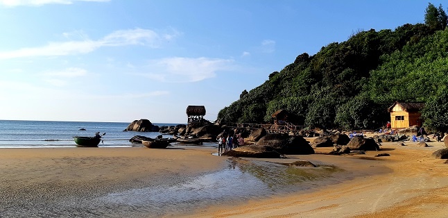 Mê mẩn ngắm biển vẻ hoang sơ Lộc Bình ở Cố đô Huế me man ngam bien ve hoang so loc binh o co do hue