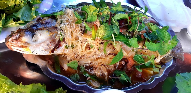Mê mẩn ngắm biển vẻ hoang sơ Lộc Bình ở Cố đô Huế me man ngam bien ve hoang so loc binh o co do hue