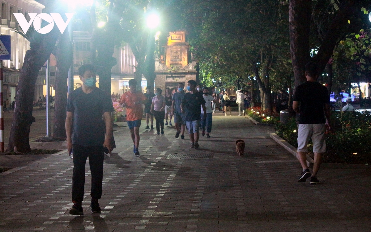 Photo: ZIng News In photos: Hanoi reopens weekend pedestrian zone in Old Quarter