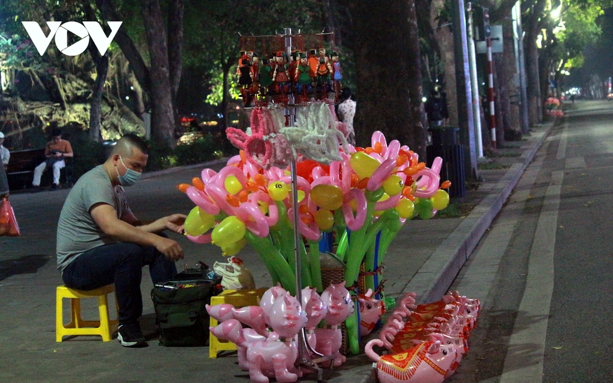 Photo: ZIng News In photos: Hanoi reopens weekend pedestrian zone in Old Quarter