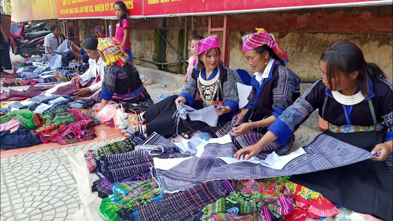 Mu Cang Chai (Yen Bai Province) strives to quickly become a tourist district Mu Cang Chai (Yen Bai Province) strives to quickly become a tourist district