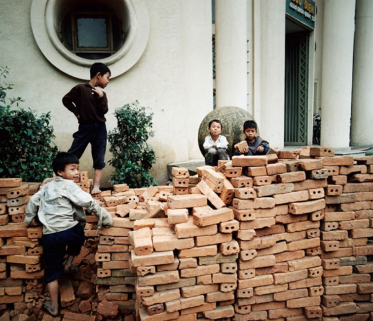 The German photographer who recorded Hanoi in wartime The German photographer who recorded Hanoi in wartime