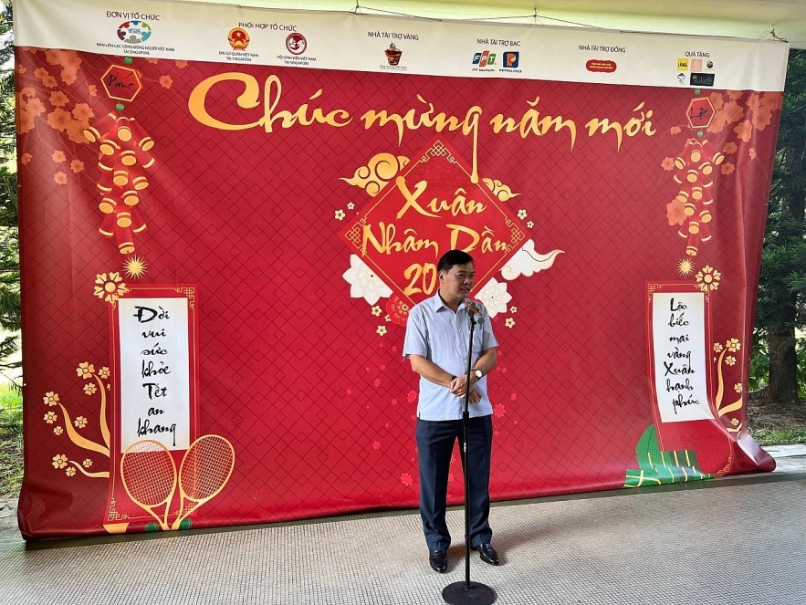 Vietnamese Community in Singapore Holds Contest to Make Banh Chung Vietnamese Community in Singapore Holds Contest to Make Banh Chung