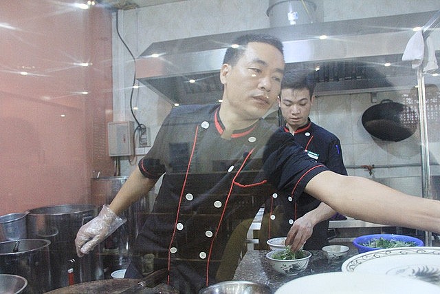 Businessman Brings Pho to Truong Sa Archipelago Businessman Brings Pho to Truong Sa Archipelago