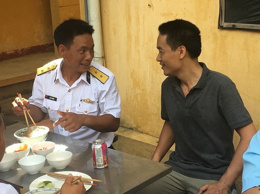 Businessman Brings Pho to Truong Sa Archipelago Businessman Brings Pho to Truong Sa Archipelago