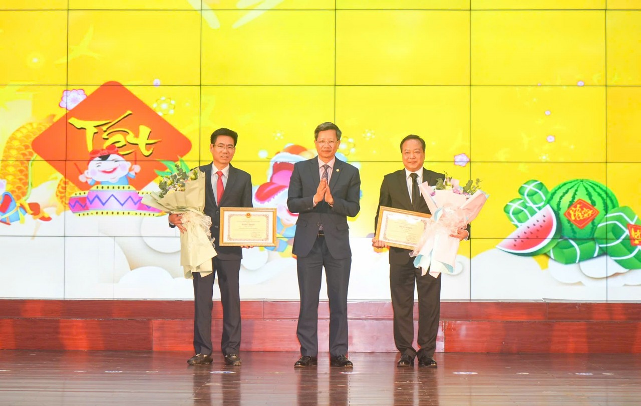 Nearly 500 Overseas Vietnamese Reunite in Hai Phong to Celebrate Tet 2025 Nearly 500 Overseas Vietnamese Reunite in Hai Phong to Celebrate Tet 2025