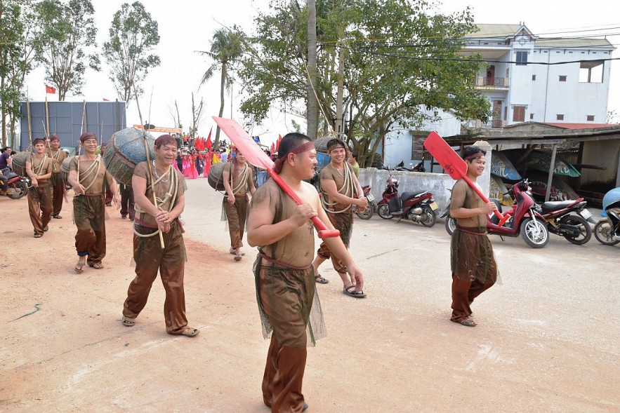 Worshiping the Whale: Unique Cultural Beliefs of Quang Binh's Coastal Villages Worshiping the Whale: Unique Cultural Beliefs of Quang Binh's Coastal Villages