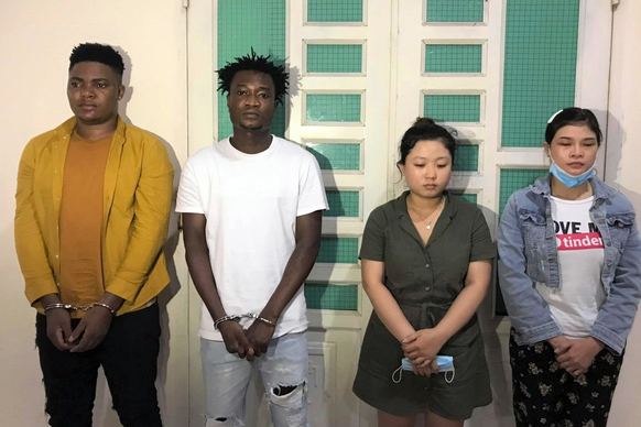 Foreigners arrested for fraudulent property appropriation on single ladies Foreigners arrested for fraudulent property appropriation on single ladies