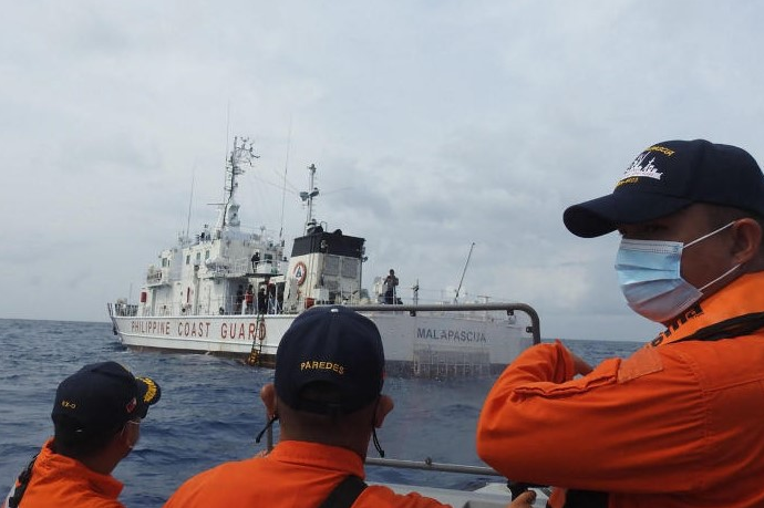 Philippines coast guard holds drills in Bien Dong Sea Philippines coast guard holds drills in Bien Dong Sea