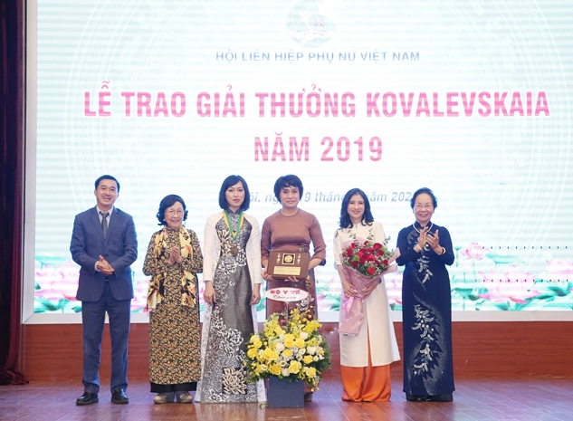 5 Vietnamese scholars got in top 100 best scientists in Asia 5 Vietnamese scholars got in top 100 best scientists in Asia