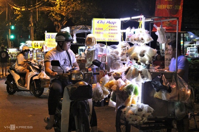Thanh Da Peninsula - Meeting point to enjoy Saigon's nightlife Thanh Da Peninsula - Meeting point to enjoy Saigon's nightlife