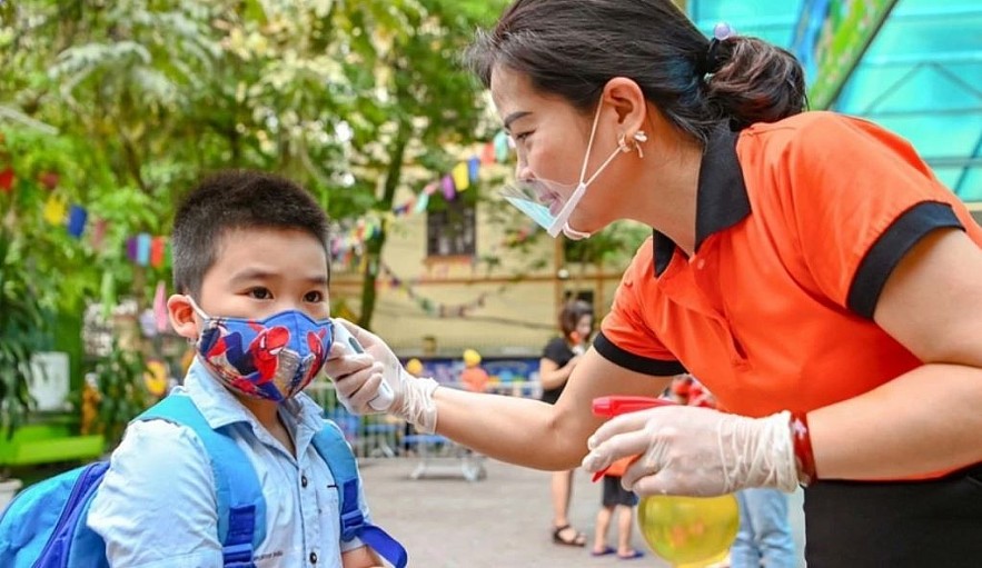 Vietnam Covid-19 Updates (April 12): Daily Local Cases at Over 23,000 Vietnam Covid-19 Updates (April 12): Daily Local Cases at Over 23,000