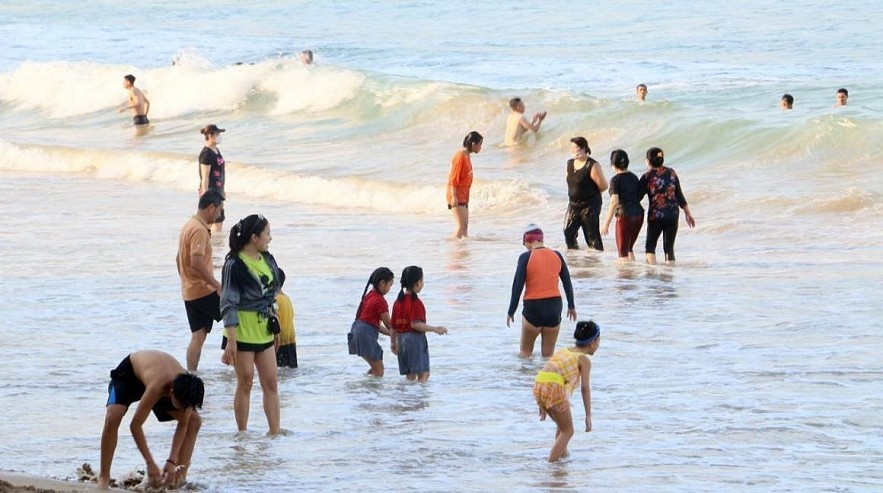 Tourism Revives in Hung Kings' Festival