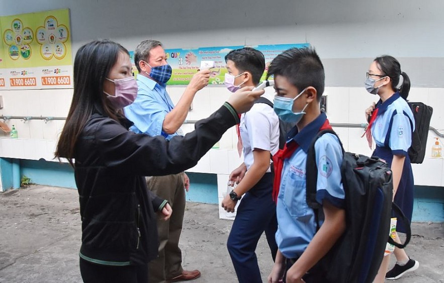 Vietnam Covid-19 Updates (April 16): More Than 20,000 New Cases Vietnam Covid-19 Updates (April 16): More Than 20,000 New Cases