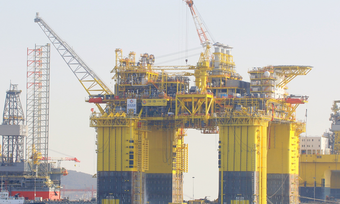 Deploying world's largest energy station on Bien Dong Sea: What China intends? Deploying world's largest energy station on Bien Dong Sea: What China intends?
