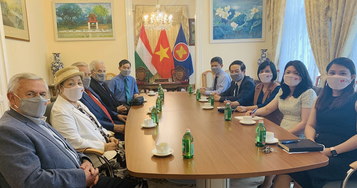 Promoting Hungary-Vietnam people-to-people diplomacy Promoting Hungary-Vietnam people-to-people diplomacy