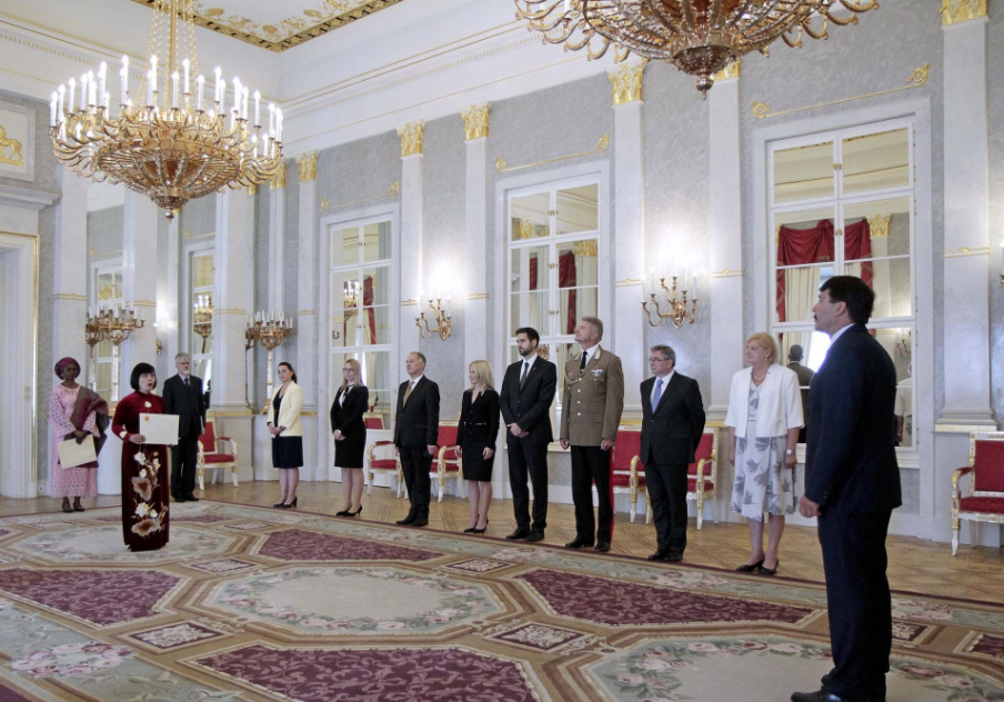 Hungarian President Praises Vietnam's Development Achievements Hungarian President Praises Vietnam's Development Achievements