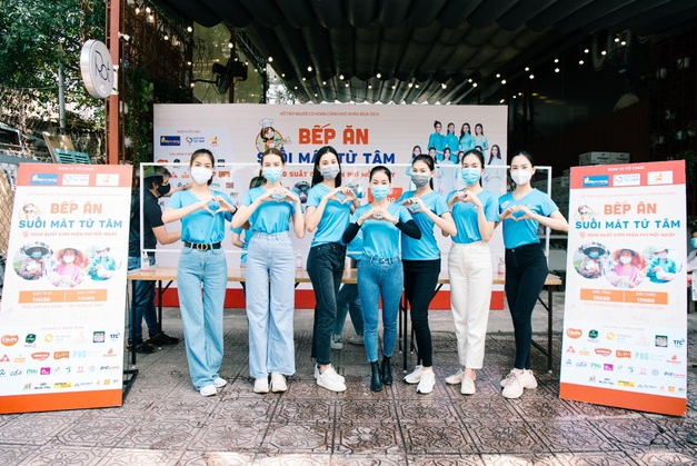 Miss Vietnam beauties lend helping hand to poor people in Ho Chi Minh City Miss Vietnam beauties lend helping hand to poor people in Ho Chi Minh City