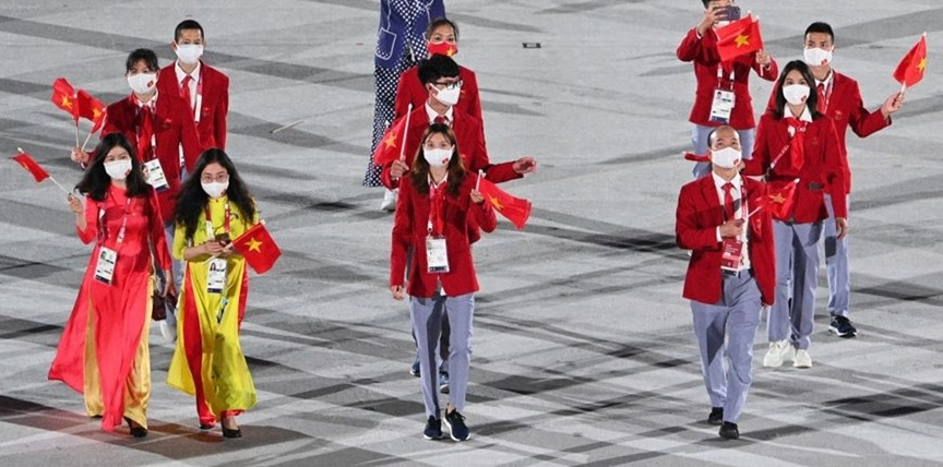 In Photo: Vietnamese Delegation Marches At Tokyo Olympics Opening Ceremony In Photo: Vietnamese Delegation Marches At Tokyo Olympics Opening Ceremony