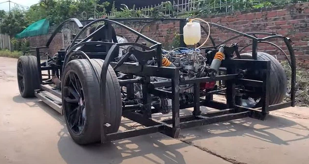 Vietnamese Homemade Bugatti Chiron Appears on US Newspaper Vietnamese Homemade Bugatti Chiron Appears on US Newspaper