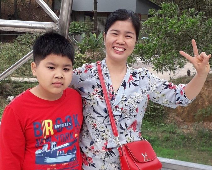 40-Year-Old Mom Aces High School Graduation Exam After 3 Week Study 40-Year-Old Mom Aces High School Graduation Exam After 3 Week Study