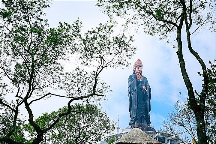 Top 3 Most Sacred Mountains in Vietnam Top 3 Most Sacred Mountains in Vietnam