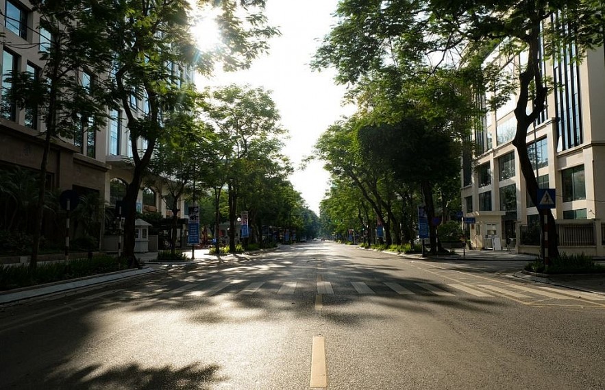 Peaceful Autumn Arrives in Hanoi Peaceful Autumn Arrives in Hanoi