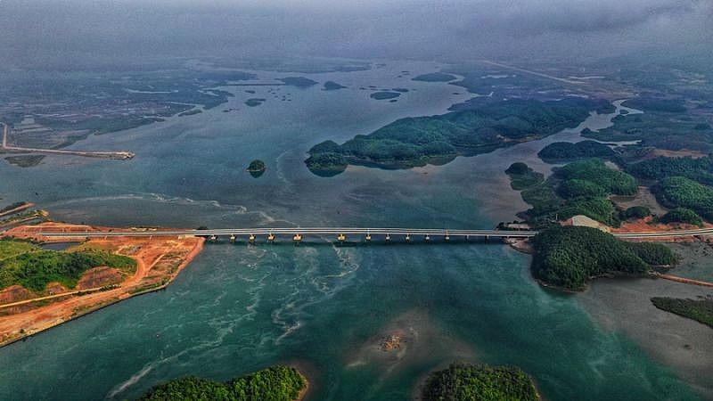 Best Costal Roads in Vietnam Best Costal Roads in Vietnam