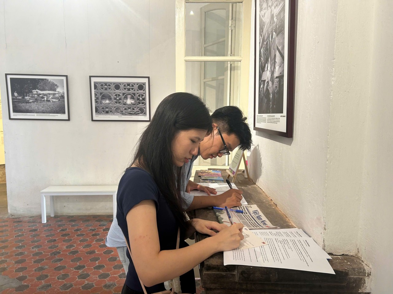 Hanoi Through Time: A British Photographer's Journey Capturing Life Over 30 Years Ago Hanoi Through Time: A British Photographer's Journey Capturing Life Over 30 Years Ago