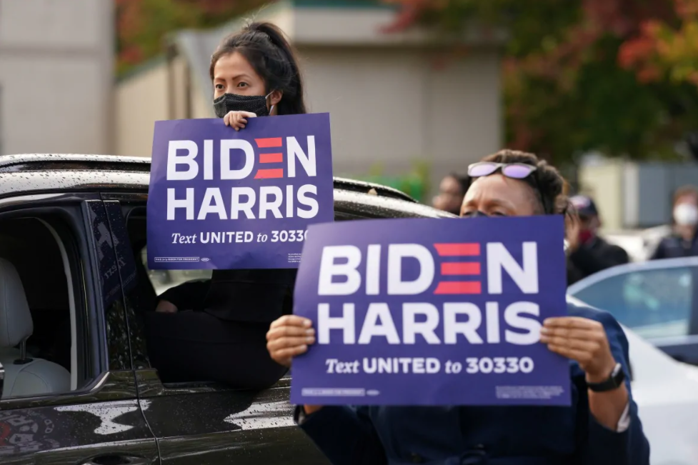 US Election: Trump wins in Iowa poll, hints at firing Dr. Anthony Fauci; Biden leads nationwide 5456 capture