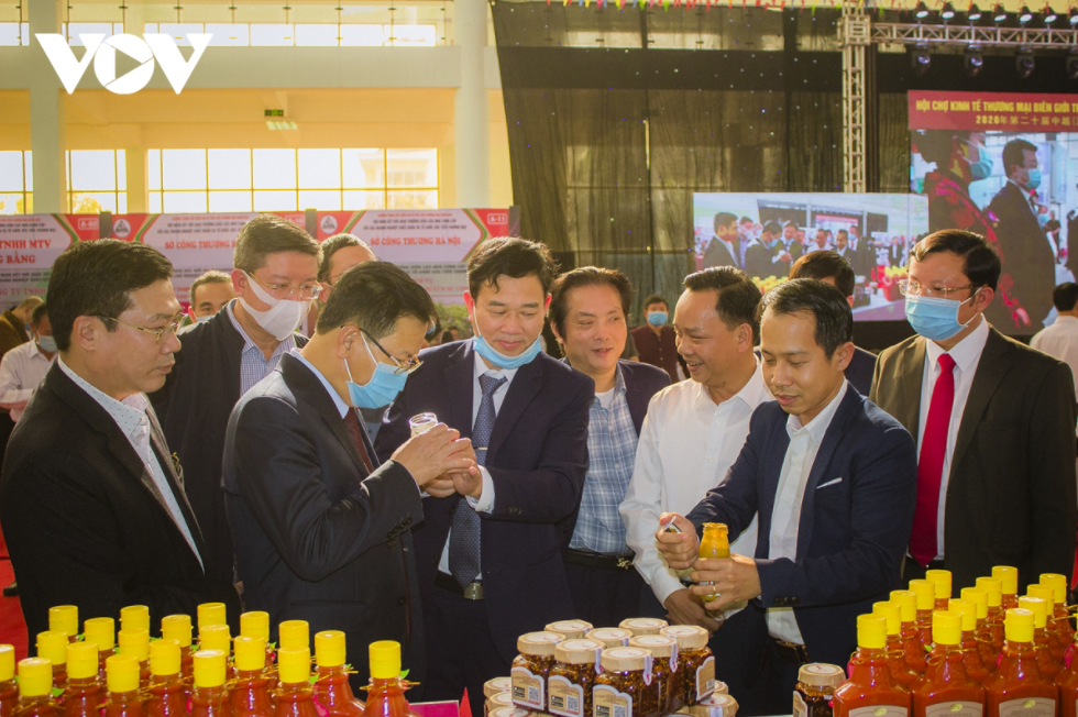 Vietnam-China Border Trade Fair celebrated virtual opening ceremony 2201 capture4