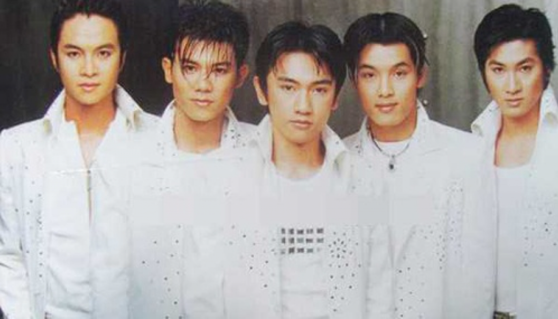 vietnamese singer van quang long passed away leaving memories in the 1088 and vietnamese showbiz