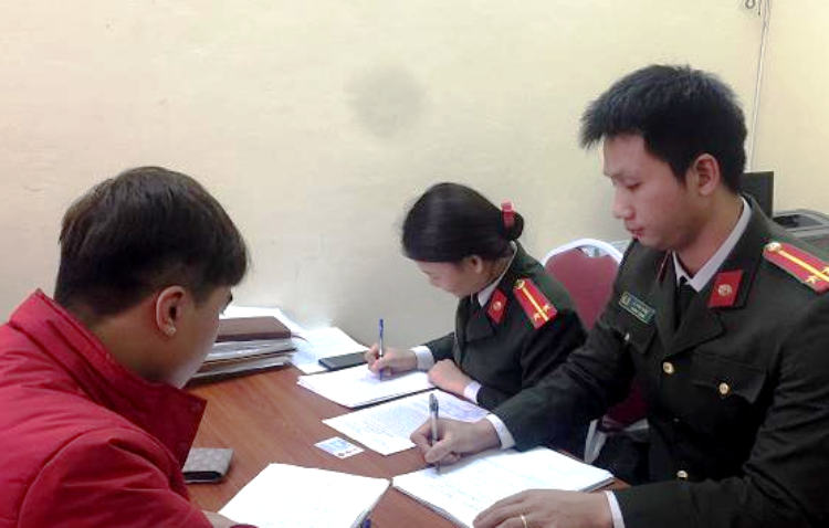 Tin pháp luật 24h nóng nhất hôm nay (17/2): Bắt băng cướp tuổi vị thành niên ở miền Tây tin phap luat nong nhat hom nay 172 bat bang cuop tuoi vi thanh nien o mien tay