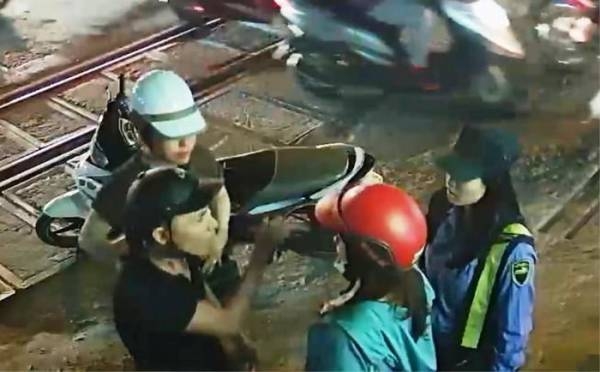 Tin tức trong ngày 17/2 mới nhất: Vận động 192 người rời khỏi xã Sơn Lôi quay lại địa phương tin tuc trong ngay 172 van dong 192 nguoi roi khoi xa son loi quay lai dia phuong