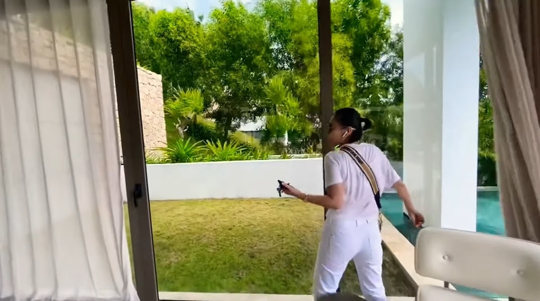 Ngắm những căn biệt thự triệu đô của Thu Minh cùng chồng đại gia người Hà Lan ngam nhung can biet thu trieu do cua thu minh cung chong dai gia nguoi ha lan