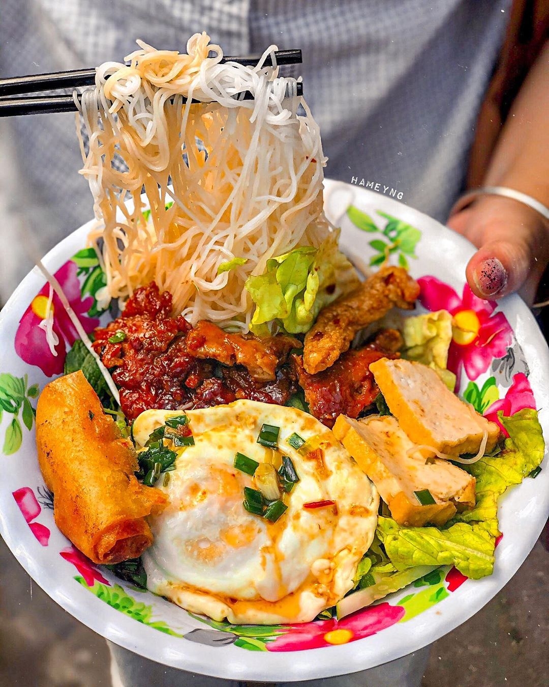 Buổi sáng ăn gì ở TP.HCM vừa ngon, vừa bổ và rẻ? buoi sang an gi o tphcm vua ngon vua bo va re