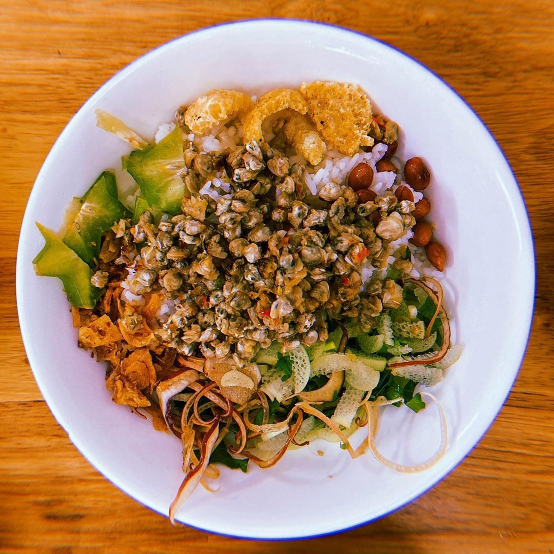Một ngày lang thang ở Huế trải nghiệm những món ăn hút khách du lịch mot ngay lang thang o hue trai nghiem nhung mon an hut khach du lich