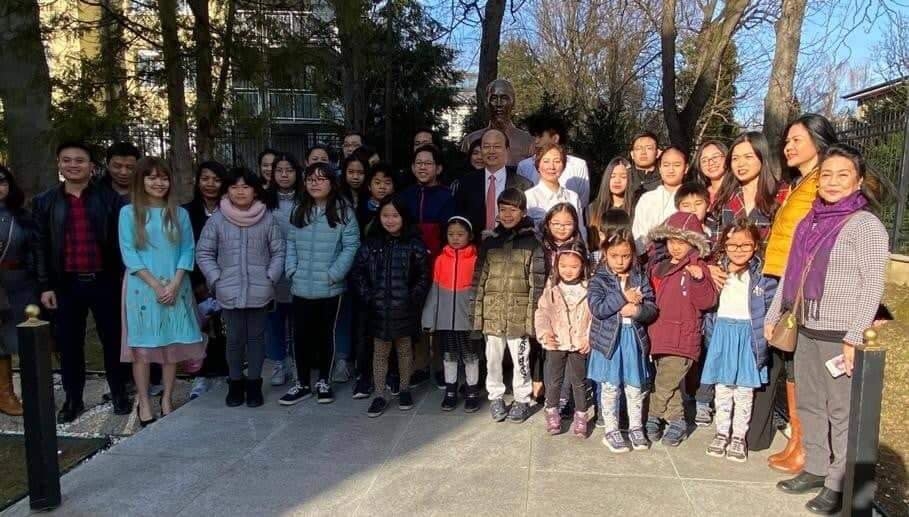 Khai giảng lớp dạy tiếng Việt cho trẻ em Việt Nam tại Thủ đô Viên, Cộng hòa Áo khai giang lop day tieng viet cho tre em cong dong viet nam tai thu do vien cong hoa ao