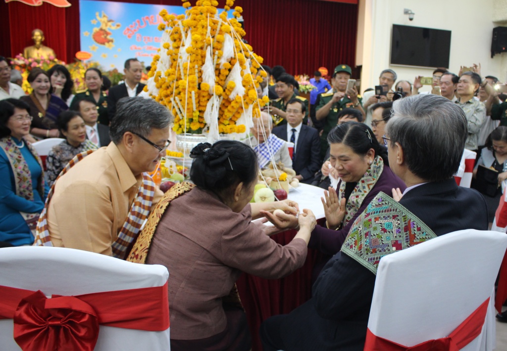Việt Nam luôn nguyện cùng Lào phát huy truyền thống đoàn kết hữu nghị đặc biệt viet nam luon nguyen cung lao phat huy truyen thong doan ket huu nghi dac biet