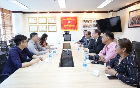 Legacy Charities Inc - Tổ chức hỗ trợ trẻ mồ côi, góa phụ chính thức hoạt động tại Việt Nam legacy charities inc to chuc ho tro tre mo coi goa phu chinh thuc hoat dong tai viet nam