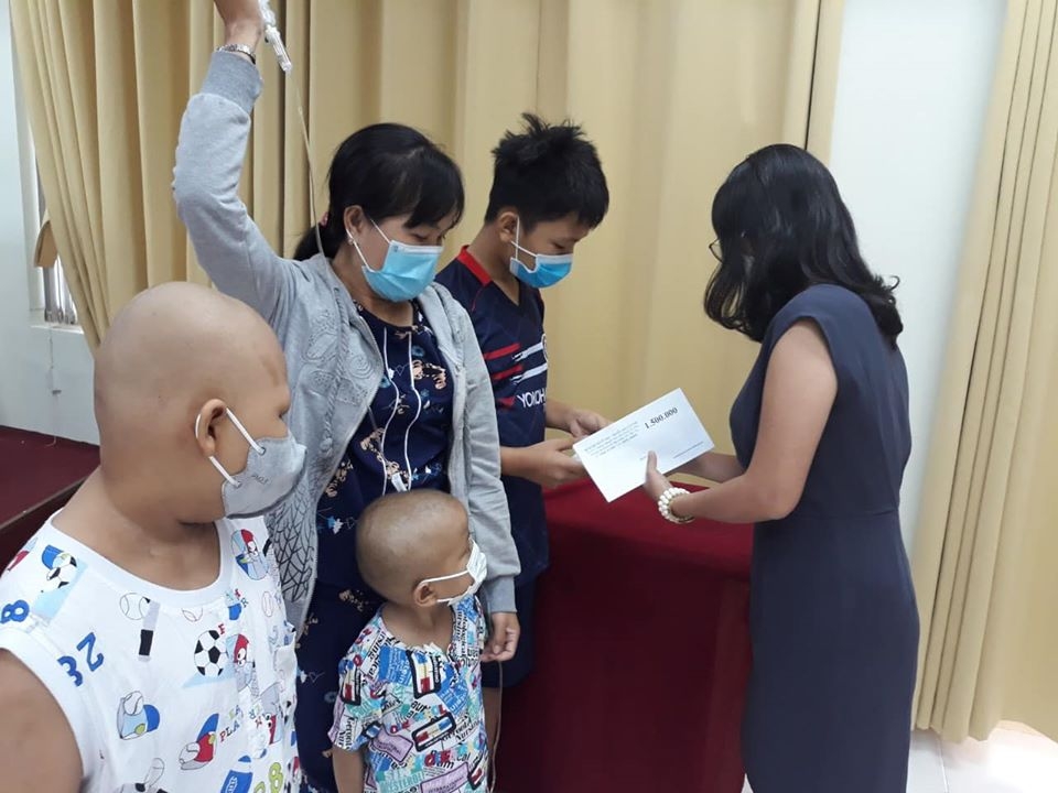 WWO trao 53 triệu đồng cho bệnh nhi ung thư và gia đình tại 2 Bệnh viện ở TP. Cần Thơ WWO trao 53 triệu đồng cho bệnh nhi ung thư và gia đình tại 2 Bệnh viện ở TP. Cần Thơ
