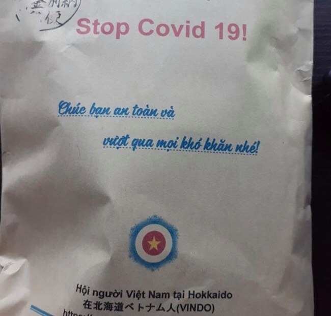 VINDO tài trợ khẩu trang đợt 2 cho người Việt Nam tại Hokkaido chống COVID-19 vindo tai tro khau trang dot 2 cho nguoi viet nam tai hokkaido chong covid 19